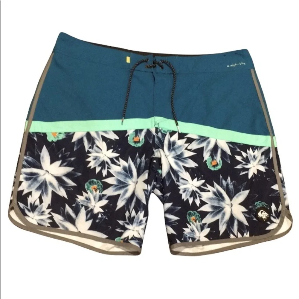 Quicksilver Dry Flight Water Repellent Board Shorts size 40 Blue black